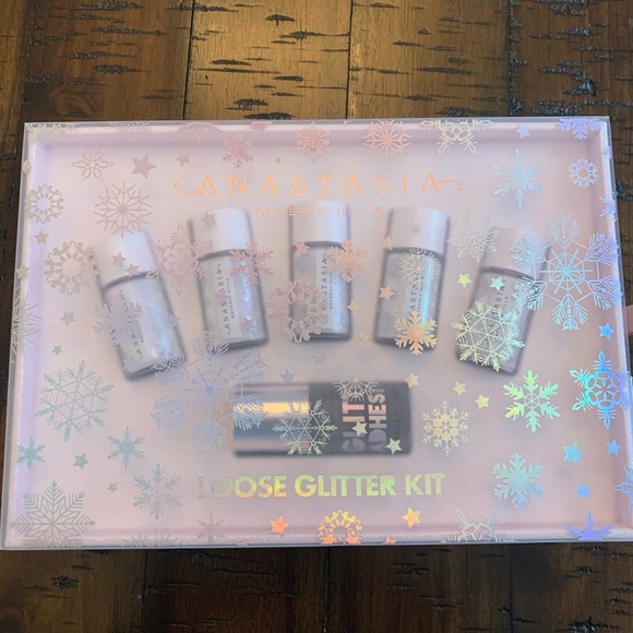 🌟LE🌟Anastasia Beverly Hills Holiday Loose Glitter Set - Picture 11 of 16